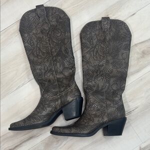 Buckle Floral Embossed Heeled Boots - Black and Gray